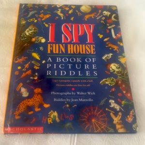 I SPY FUN HOUSE A BOOK OF PICTURE RIDDLES